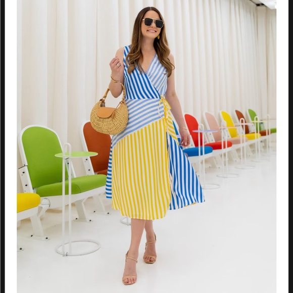 Ann Taylor Dresses & Skirts - NWT Ann Taylor wrap dress stripe 📸 IG Favorite!🇸🇪